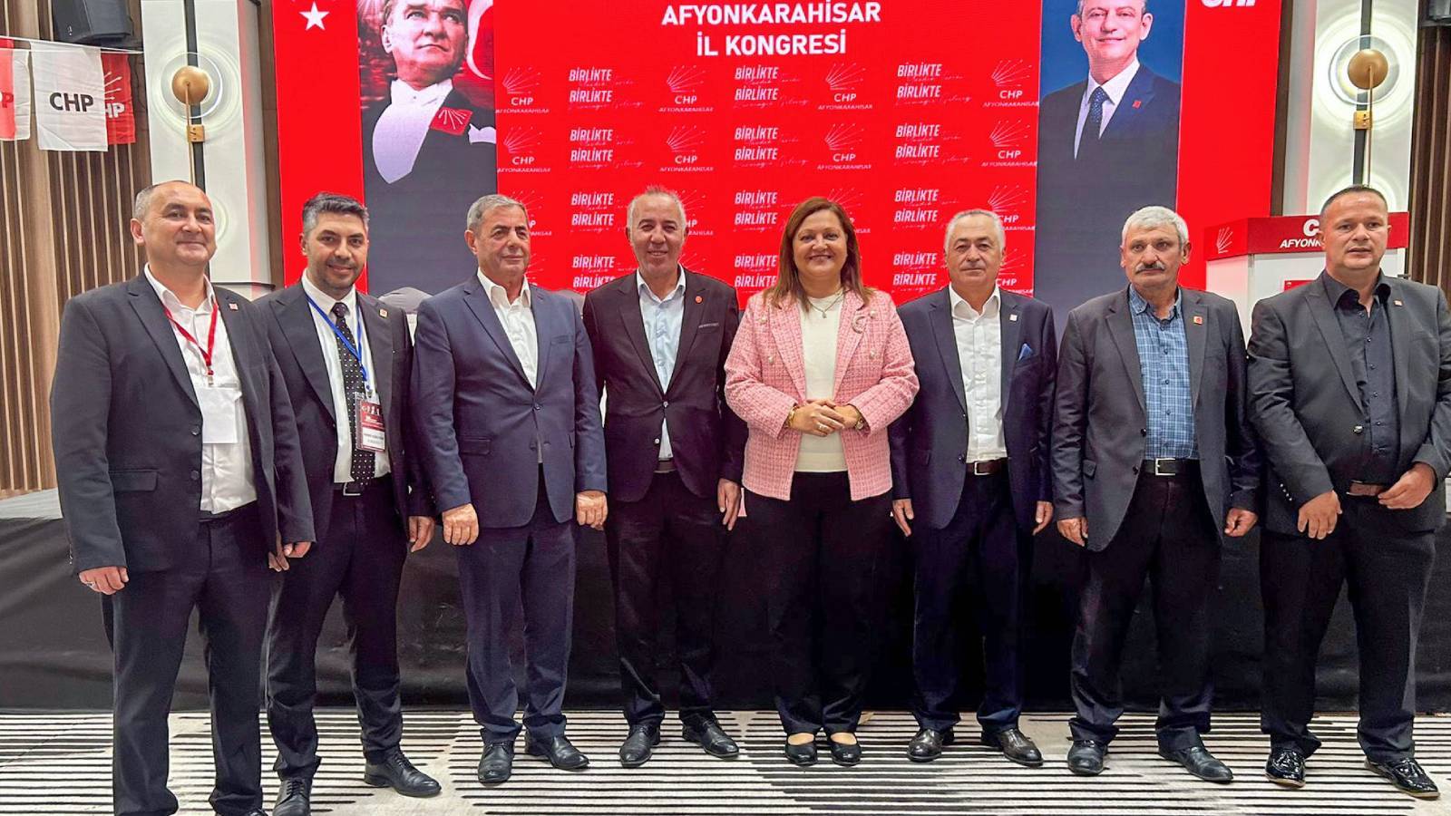 Sürpriz Görüntü: AKP’ye Geçeceği Konuşulan Burcu Köksal CHP Kongresi’nde