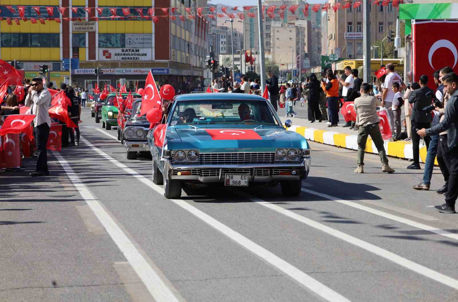 Şanlıurfa’da cumhuriyetin 102. yılı coşkuyla kutlandı