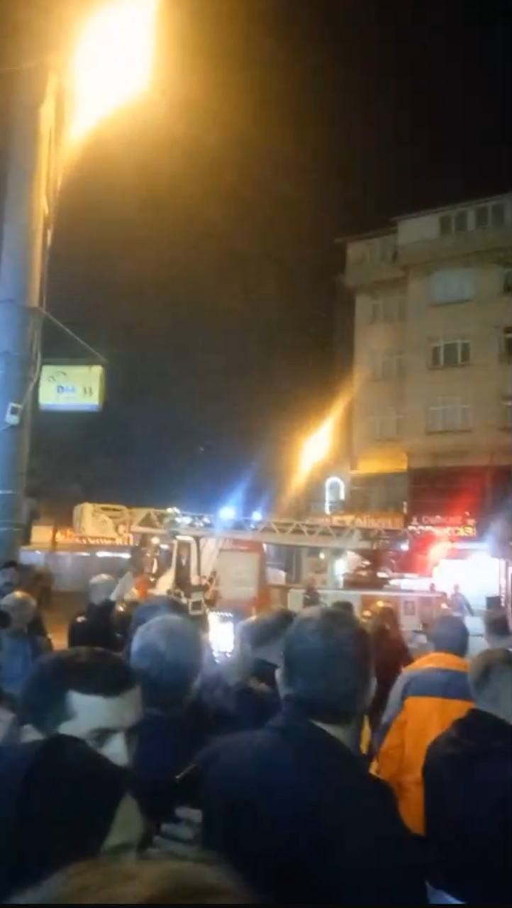 Gebze’de bir binada çatırtı sesleri: Bina boşaltıldı, AFAD devrede
