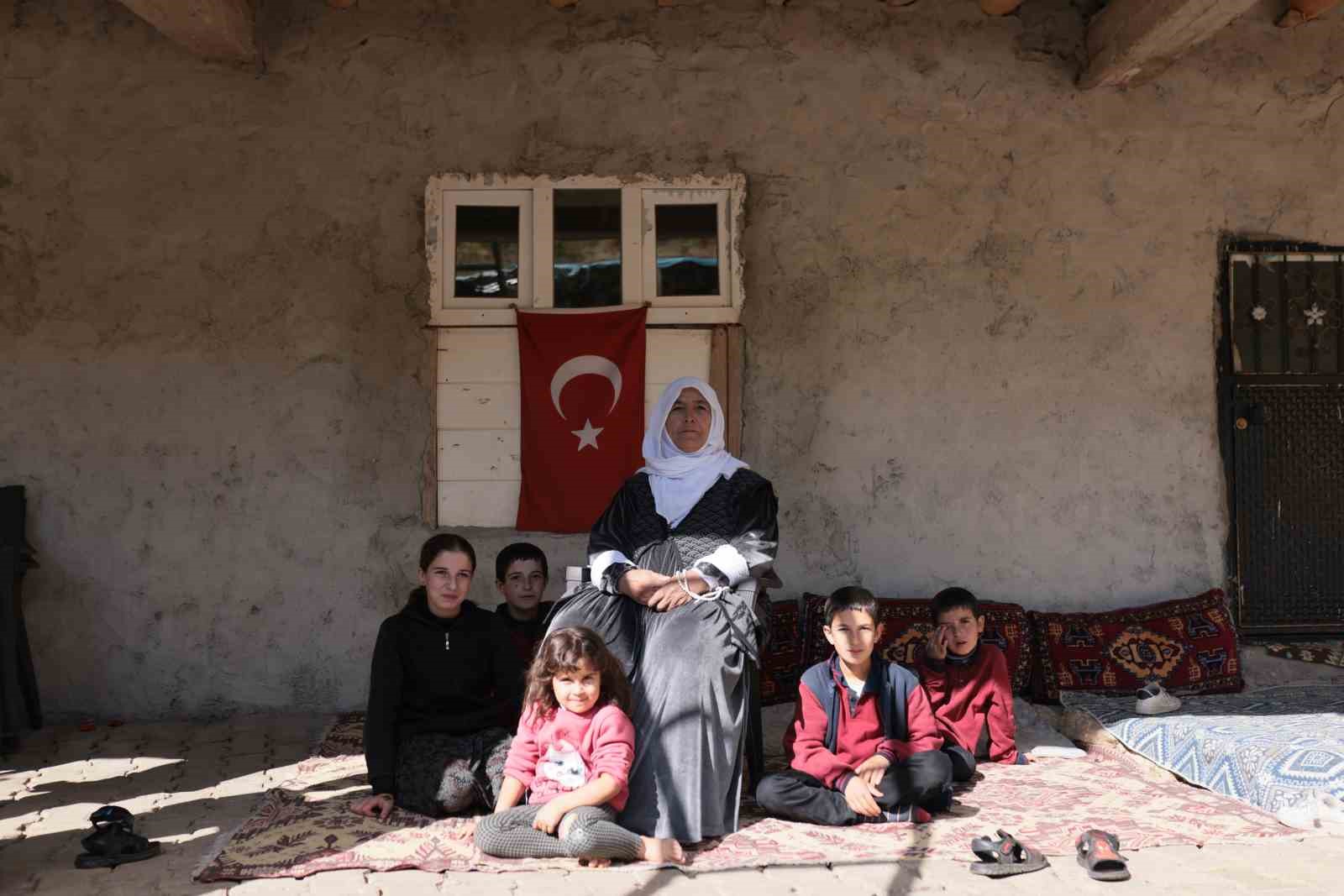 Bitlis Hizan’ın 300 Yıllık Taş Evleri 