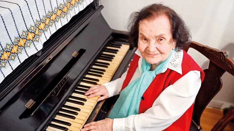 Türk sanat müziğinin efsane hocası Süheyla Altmışdört hayatını kaybetti