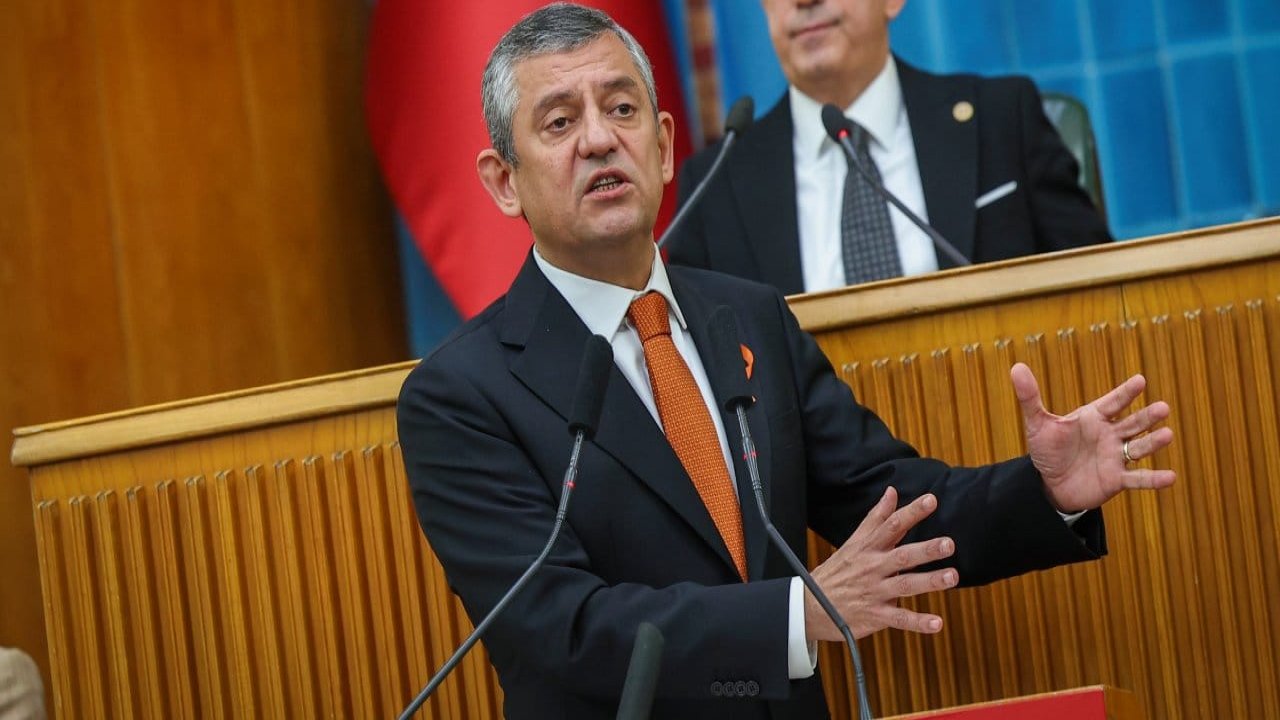 Özel'den Demirtaş Kararı Sonrası Dikkat Çeken Sözler: “Bugünkü Genel Başkan Olarak Özür Diliyorum”