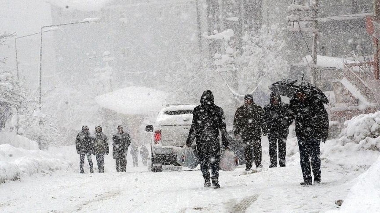 Cumartesi 15 İl Beyaza Bürünecek! Kar Alarmı Verildi!