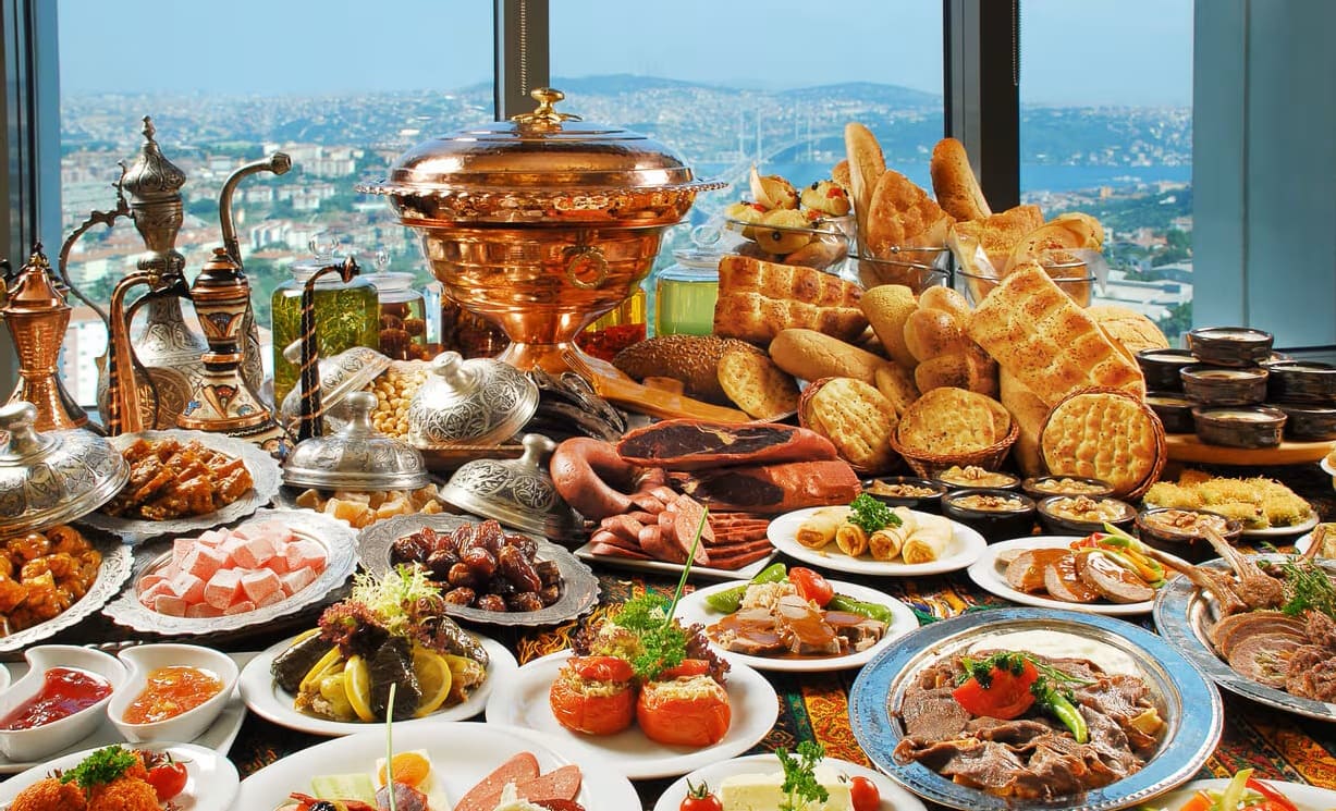 Dünyanın en iyi yemek şehirleri açıklandı: İstanbul ilk 10’da!