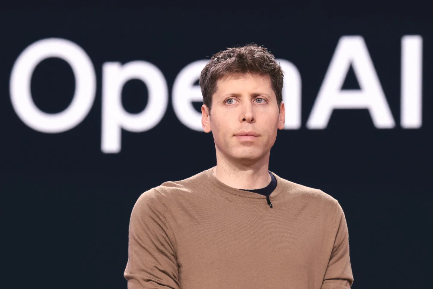 OpenAI CEO’su Sam Altman’a şok saldırı: Evine molotof atıldı!