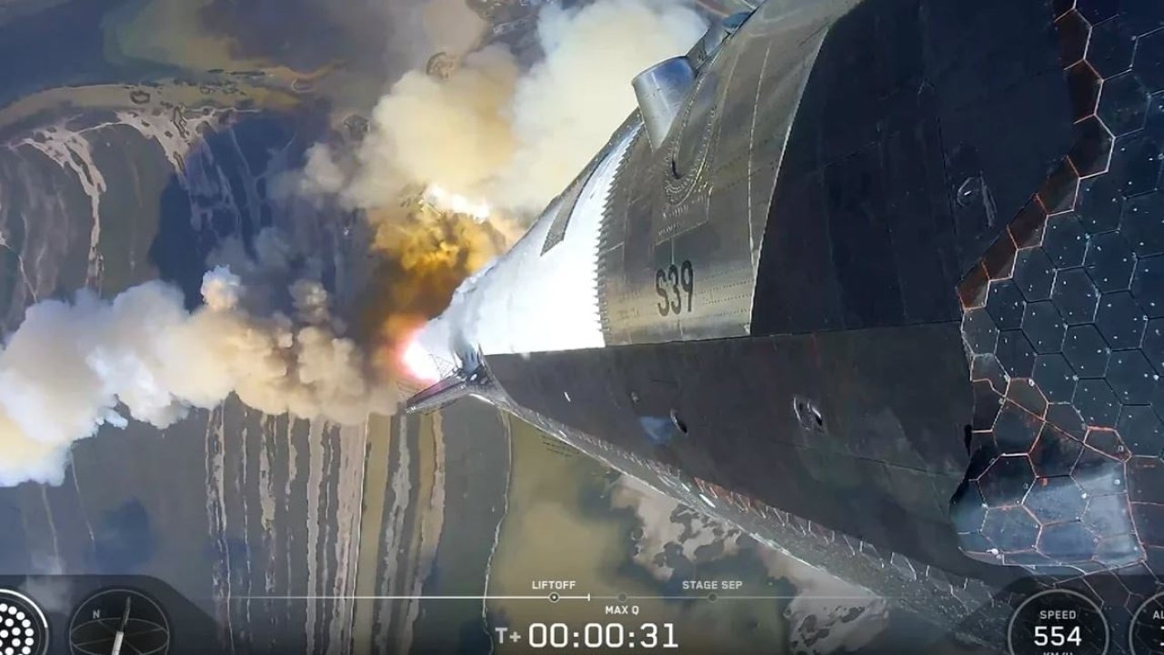Dünyanın en güçlü roketi Starship V3 ilk kez uzaya çıktı!