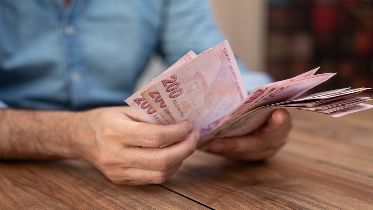 Bu tutarın üstünde maaşı olanlar dikkat: 1 ay beklemeyen binlerce lira kaybedebilir