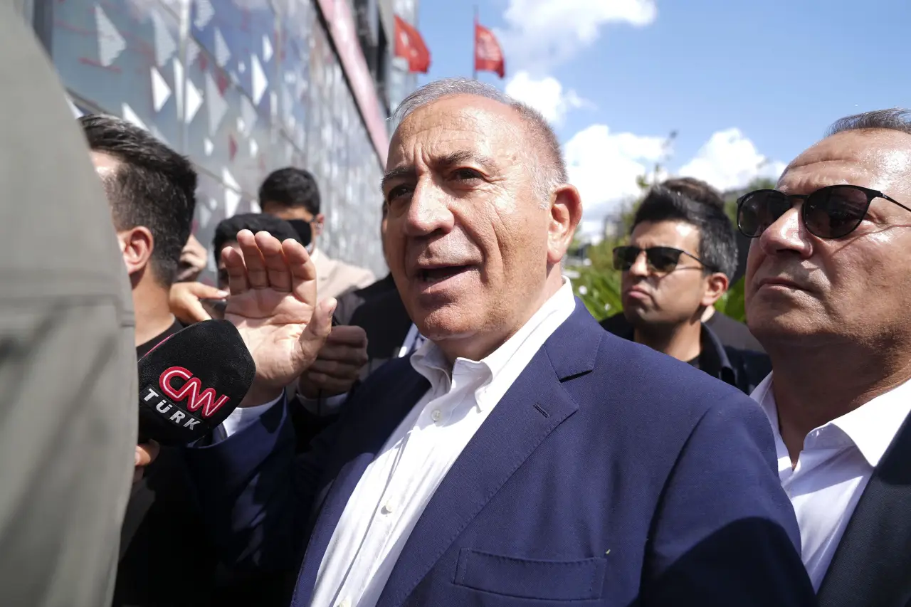 Gürsel Tekin'den CHP yönetimini kızdıracak açıklama: