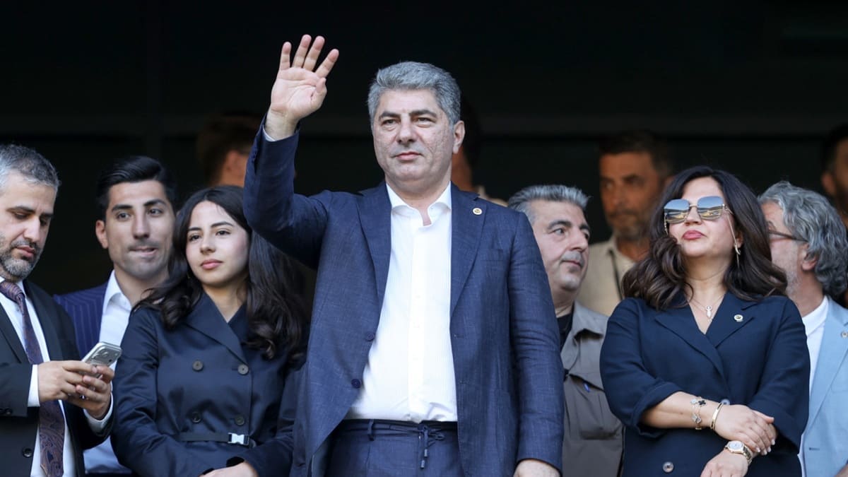 Hakan Safi seçim sonrası konuştu: "Camia eskiden yana olmayı