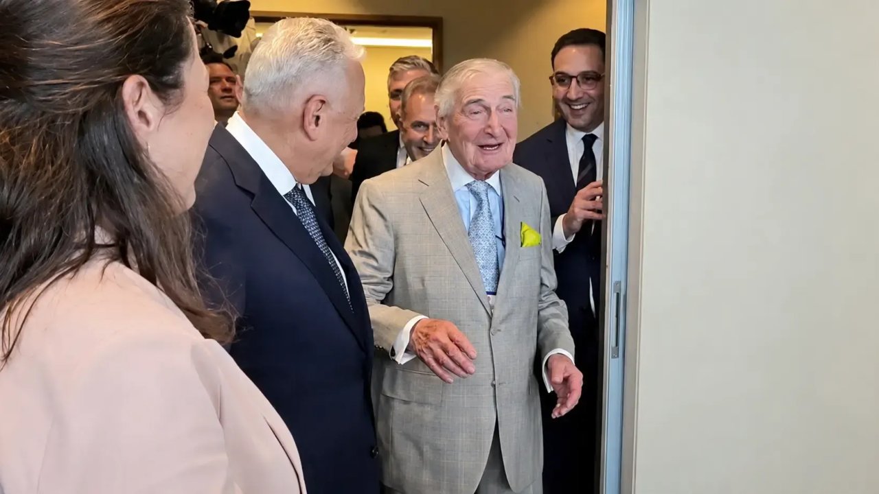 AKP’den Rahmi Koç Açıklamalarında Sürpriz Geri Adım!