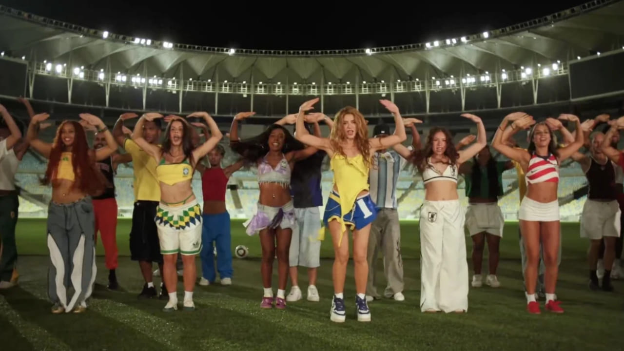 Shakira Dünya Kupası tarihine geçti! Açılış törenine damga vurdu