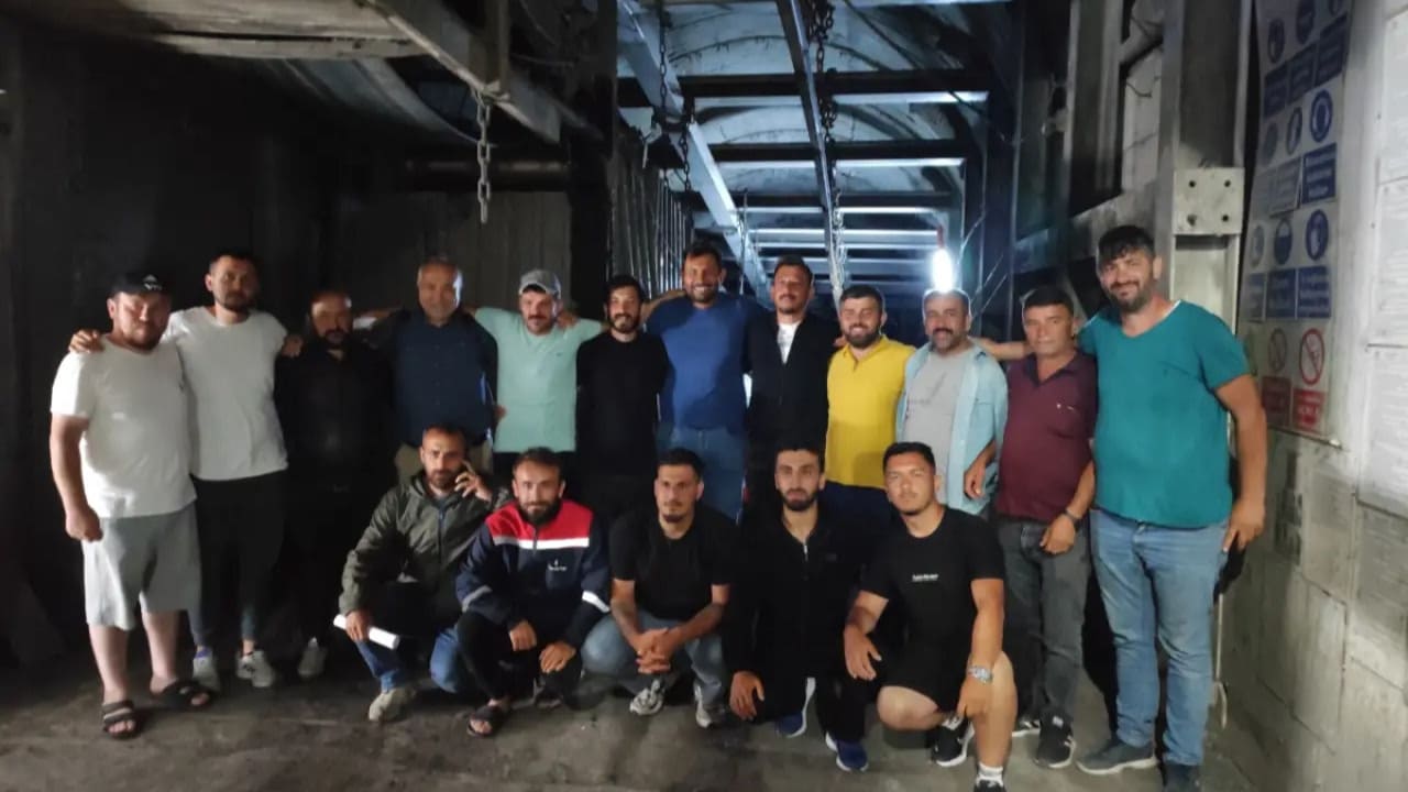 27 günlük direniş zaferle sonuçlandı! Özşen Madencilik işçileri taleplerini kabul ettirdi