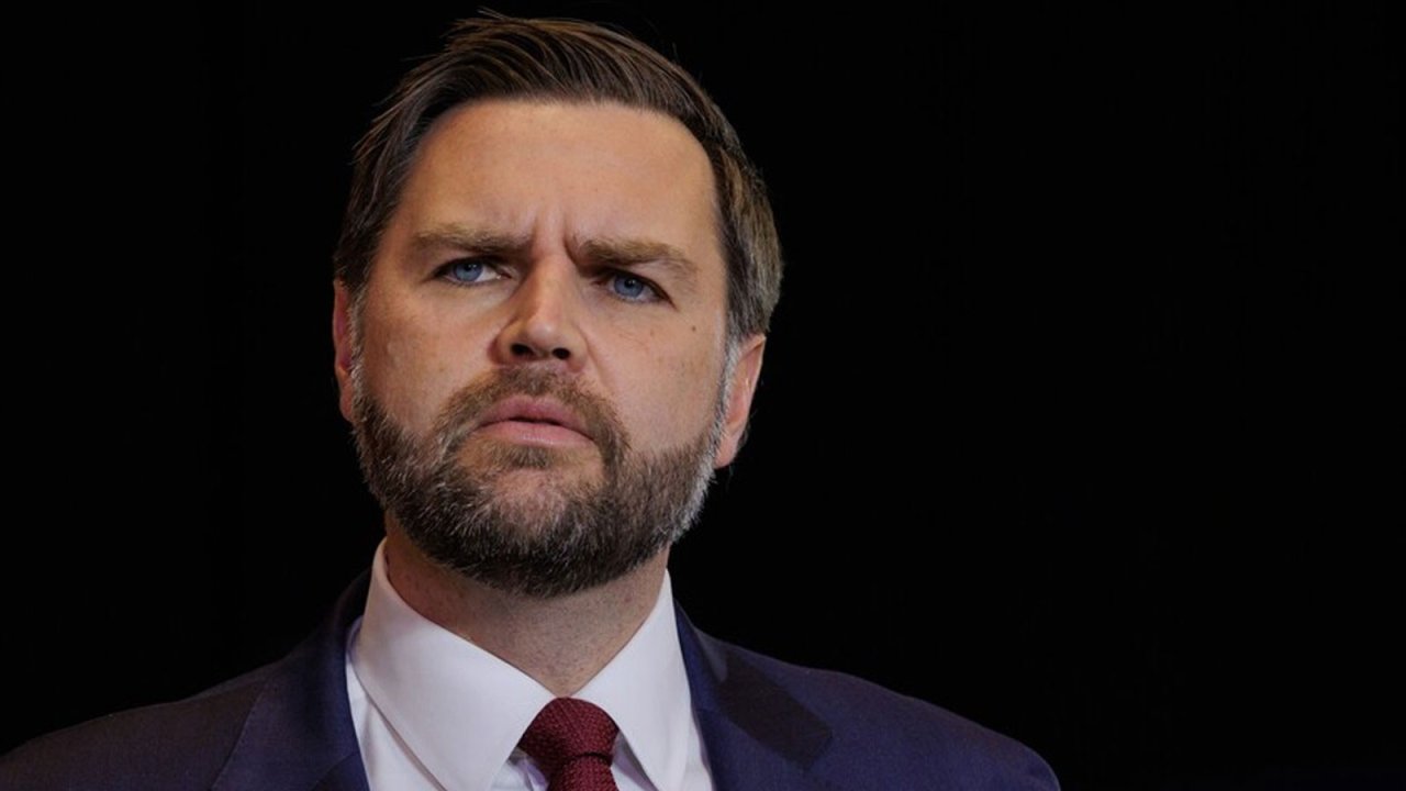 JD Vance’ten İsrail Kabinesine Sert Çıkış: ABD-İran Anlaşması Üzerinden Gerilim Tırmandı!