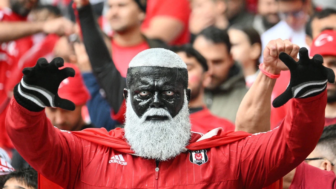 Dünya Kupası'nın en dikkat çeken taraftarı oldu! Udi Neco kimdir?