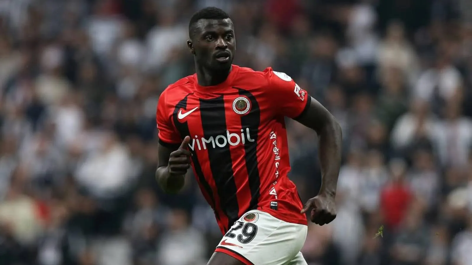Gençlerbirliği'nde M'Baye Niang ile yollar ayrıldı