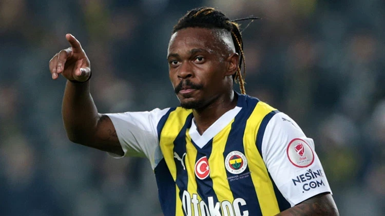 Bursaspor'dan ses getiren transfer! Fenerbahçe'nin eski yıldızı resmen imzaladı