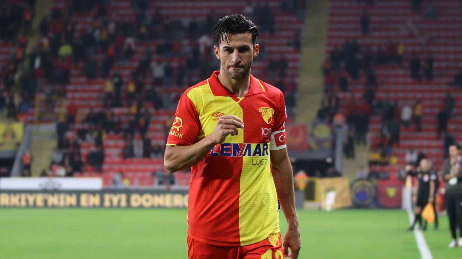 Türk futbolunda bir devir sona erdi! İsmail Köybaşı futbolu bıraktığını açıkladı