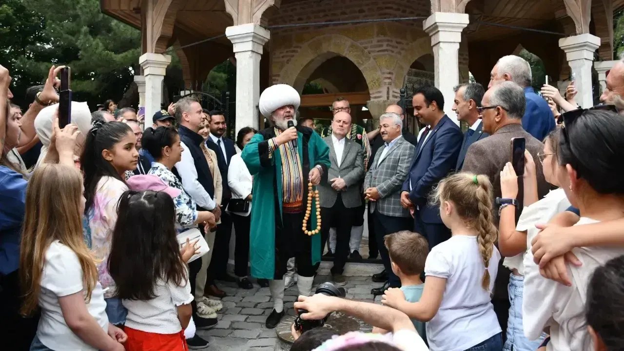 Kayyum göndermesi şenlikte gerilim yarattı! AK Partili vekilden sert tepki!