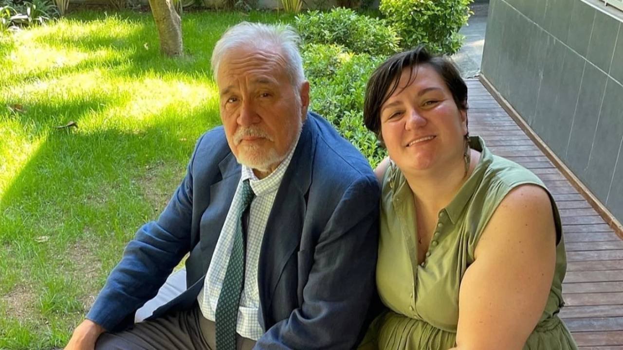 İlber Ortaylı’nın Eşyalarını WhatsApp Grubunda Satışa Çıkarmıştı! Kızından Açıklama Geldi!