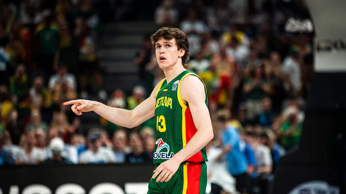 Fenerbahçe Beko'dan yeni transfer! Litvanyalı yıldız resmen imzayı attı