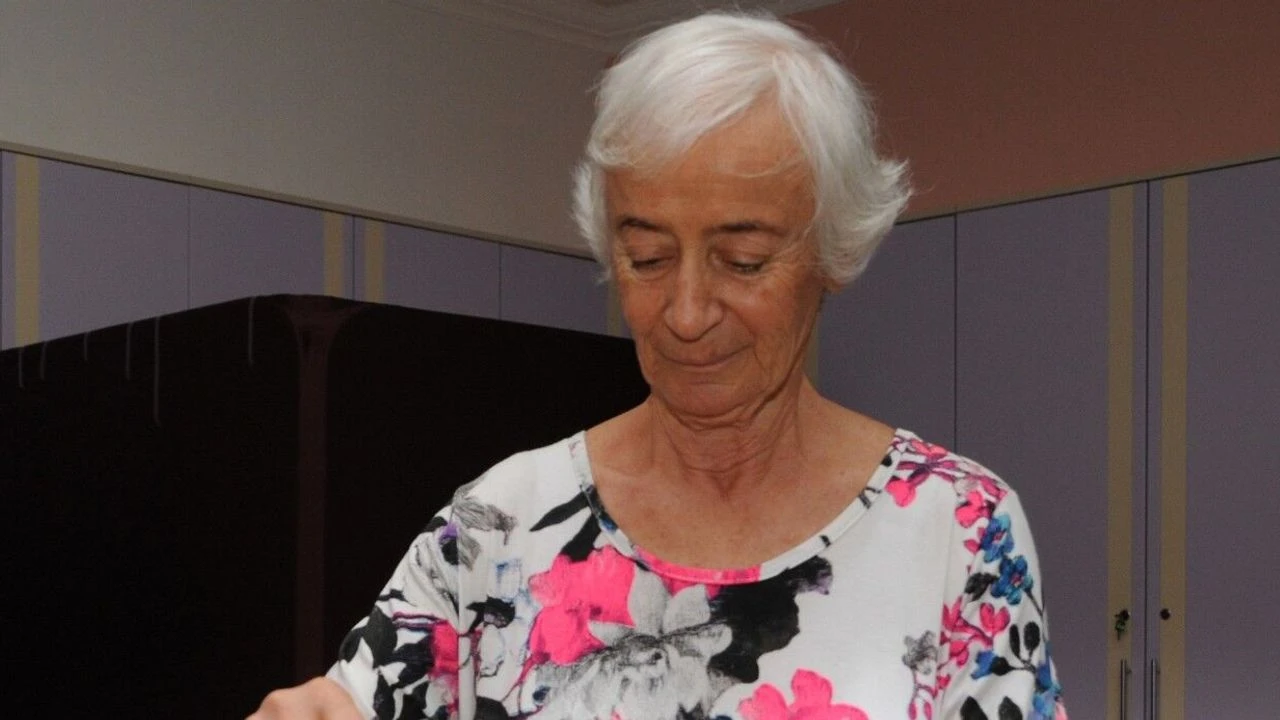 Deniz Baykal'ın eşi Olcay Baykal hayatını kaybetti
