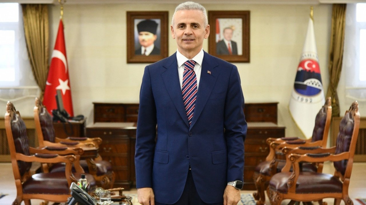 Ardahan Valisi Görevden Alındı! Karar Erdoğan'ın İmzasıyla Resmileşti!