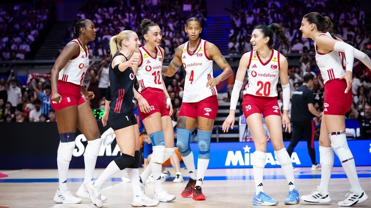 Filenin Sultanları'nın Final Kadrosu Netleşti! İşte VNL'de Mücadele Edecek İsimler