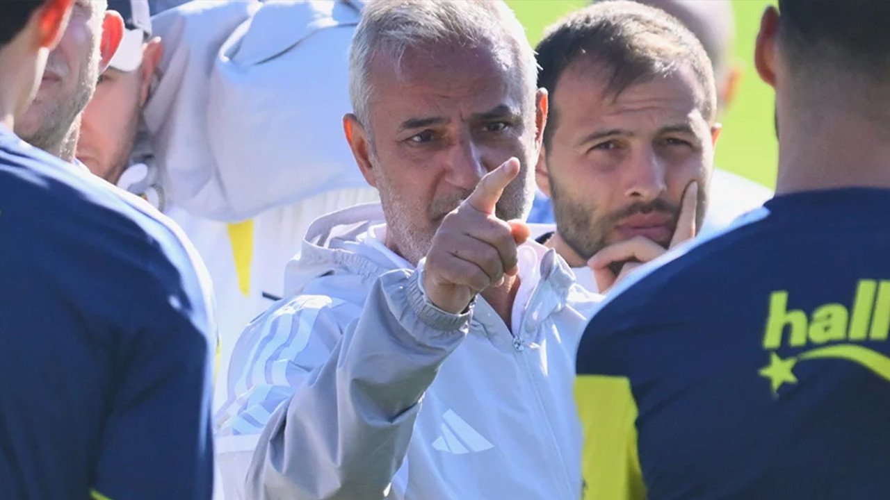 Fenerbahçe’de büyük ayrılık operasyonu! İsmail Kartal’ın listesi şekilleniyor!