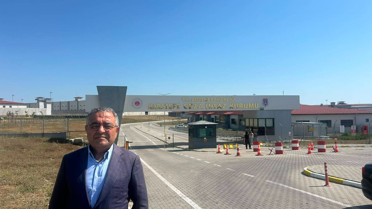 Sezgin Tanrıkulu'ndan Deniz Göktaş tepkisi! 