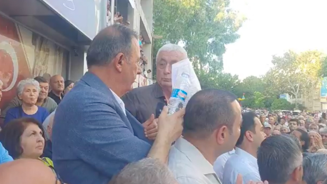 CHP'de Antalya depremi! İl ve ilçe örgütleri toplu istifa sonrası Yeni Parti'ye katıldılar