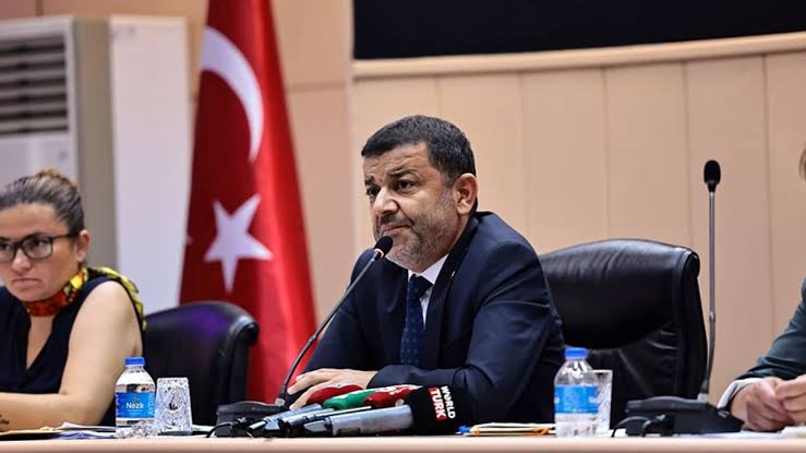 CHP'ye bir şok daha: "Bir Tek CHP'yi Bırakmam" demişti, Yeni Parti'ye katıldı