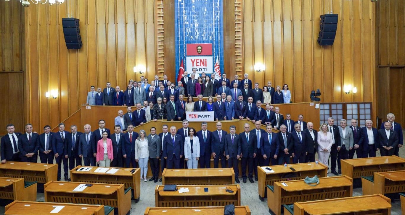 YENİ Parti'de bağış kampanyası büyüyor! Vekillerden bir maaşlık destek kararı
