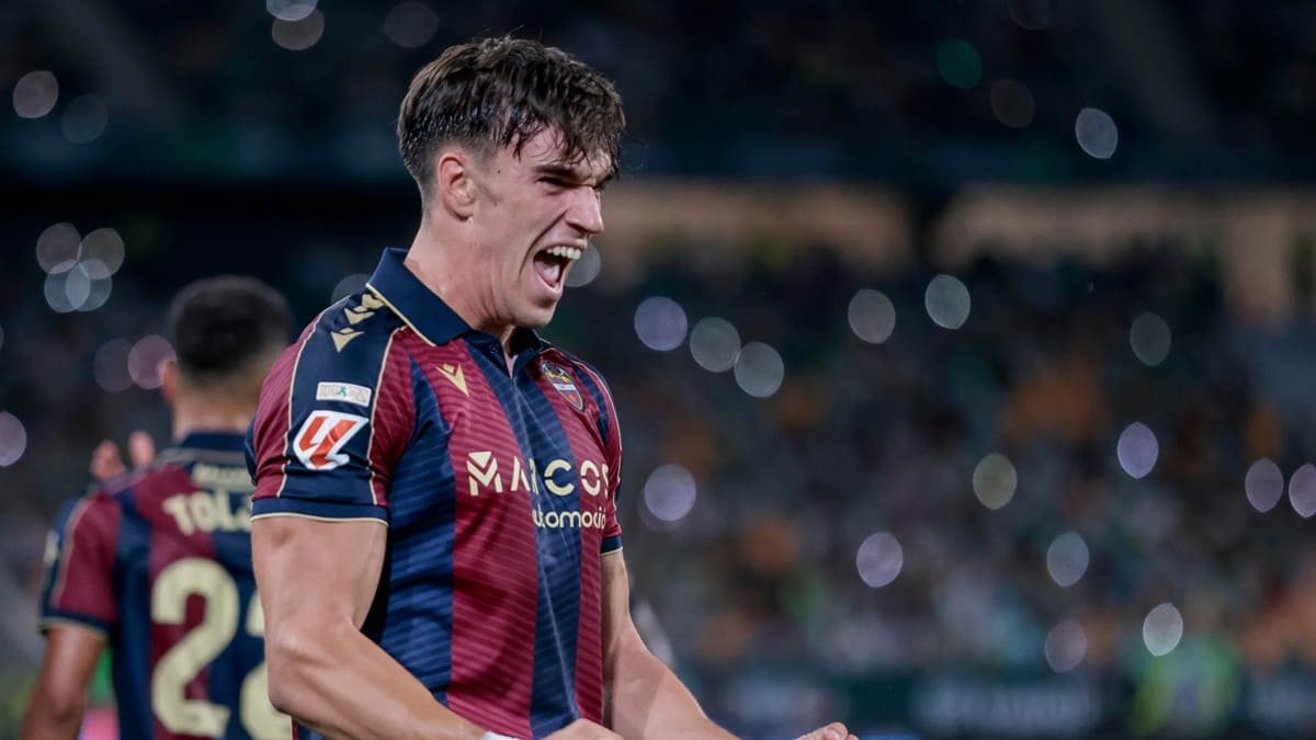 Real Madrid'den 25 milyon euroluk forvet hamlesi! Genç yıldızla 5 yıllık imza atıldı