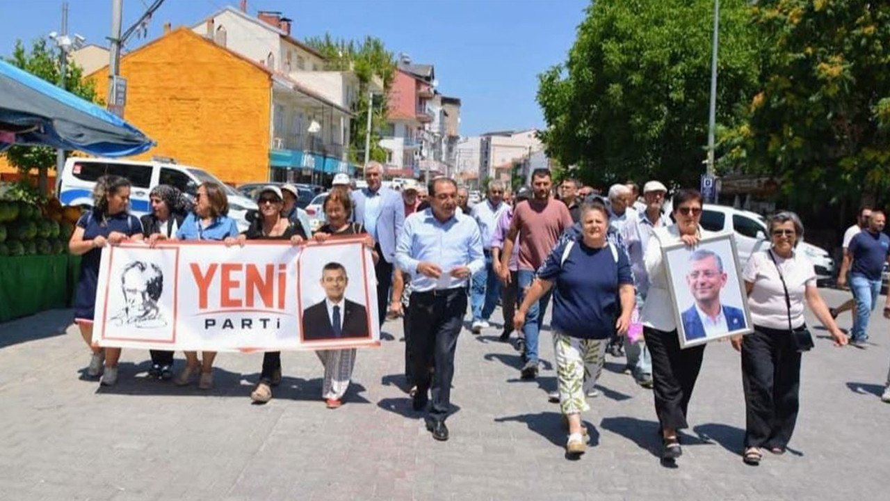 Uşak Banaz’da CHP’den toplu istifa: Yeni Parti’ye katıldılar!