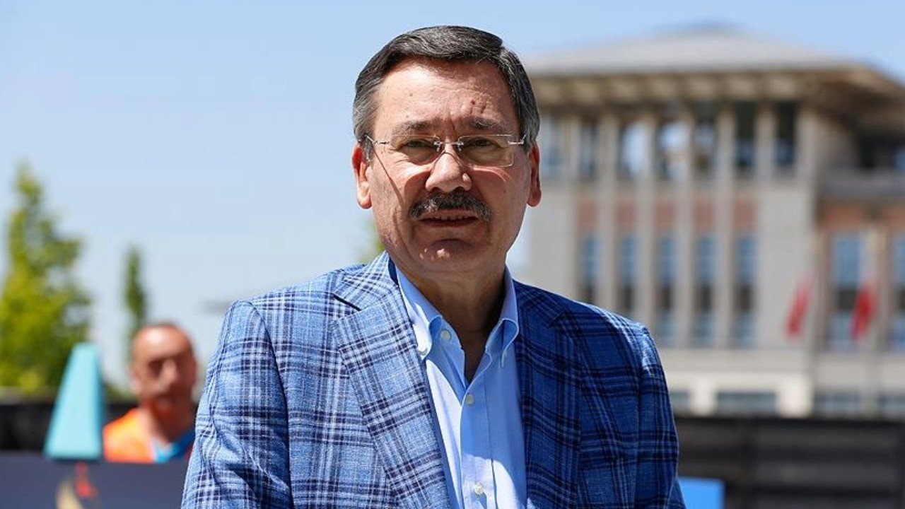 Yeni Parti, Melih Gökçek’in bağışını iade etti! “Haram karıştırmayız”