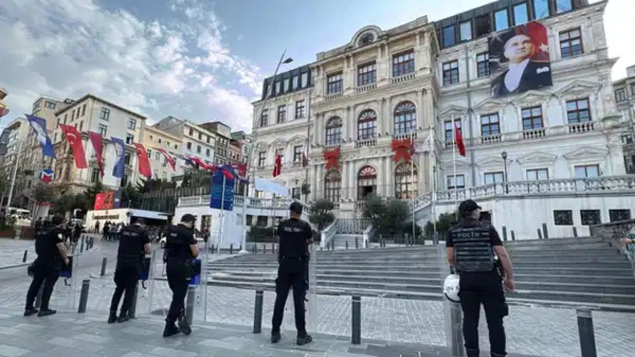 İstanbul'da belediye dengesi değişti! AK Parti ilçe sayısında CHP'nin önüne geçti!