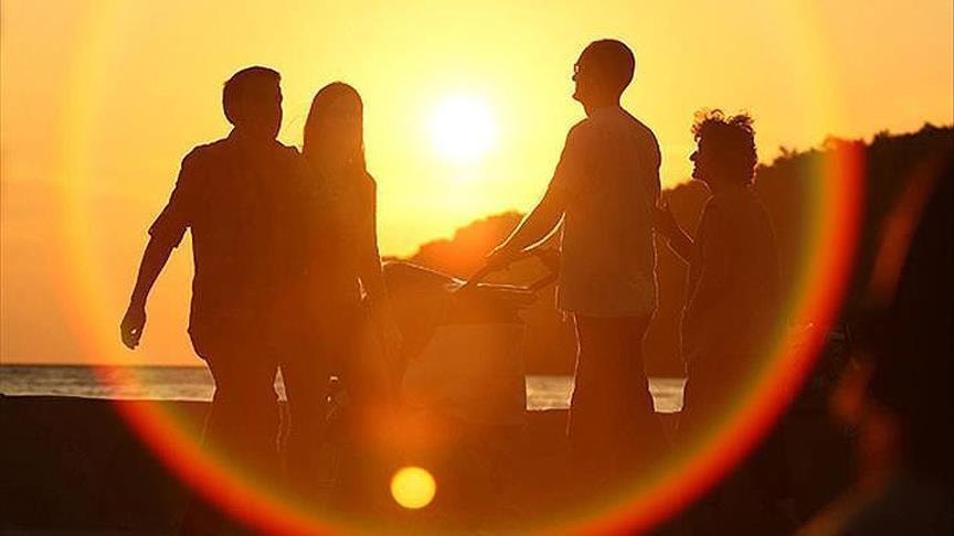 Meteoroloji'den rekor sıcak uyarısı: 2026'nın en bunaltıcı günleri! İstanbul'da 40 derece alarmı!