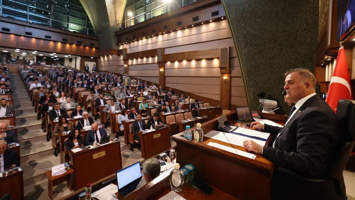 İBB Meclisi'nde dengeler değişebilir! Kritik eşik: 10 meclis üyesi
