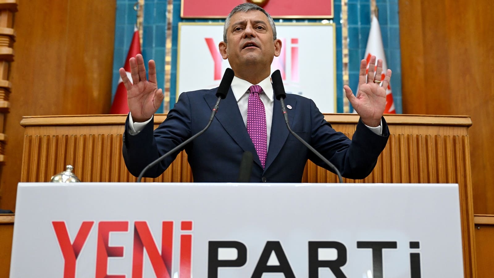 Özgür Özel ilk grup toplantısında konuştu: "Yeni Parti’yi iktidar olsun diye kurduk"