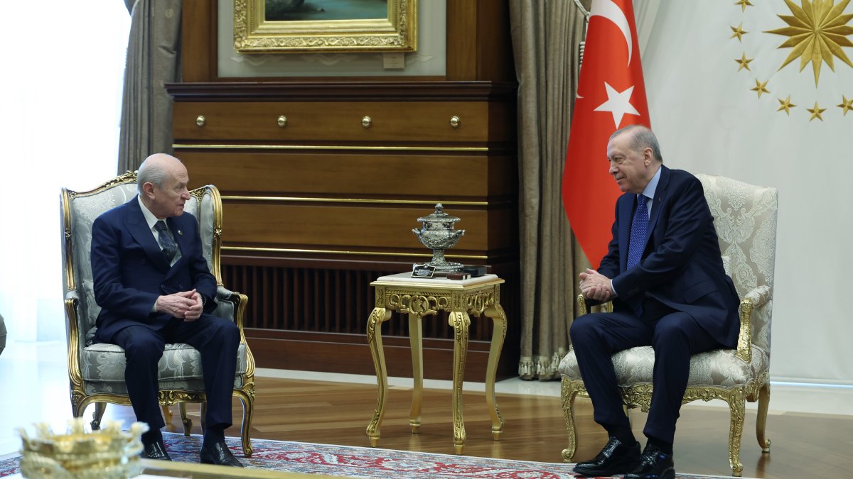 Erdoğan ile Bahçeli Beştepe'de kritik zirvede buluştu!