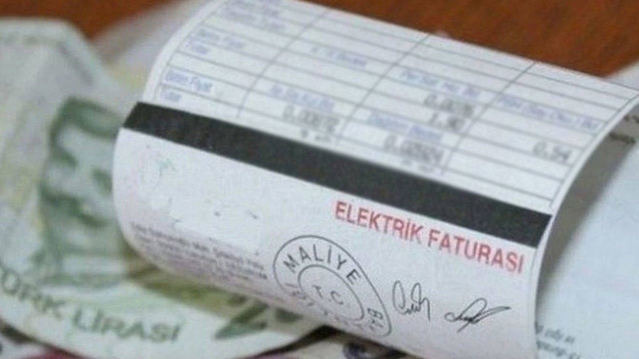 İstatistikler açıklandı: Türkiye'de elektrik tüketiminin zirve yaptığı saat belli oldu!