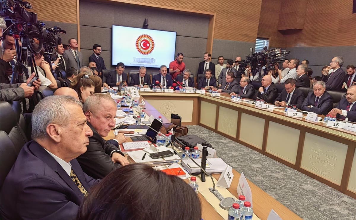 Meclis'te kritik 