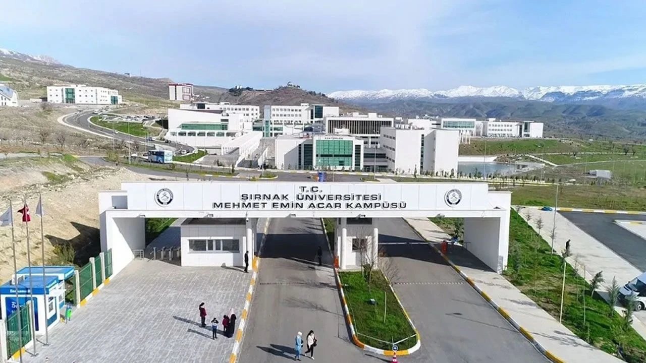 Üniversitede 10 Yıllık 'Sahte Akademisyen' Krizi: O İsim Hâlâ Görevde!