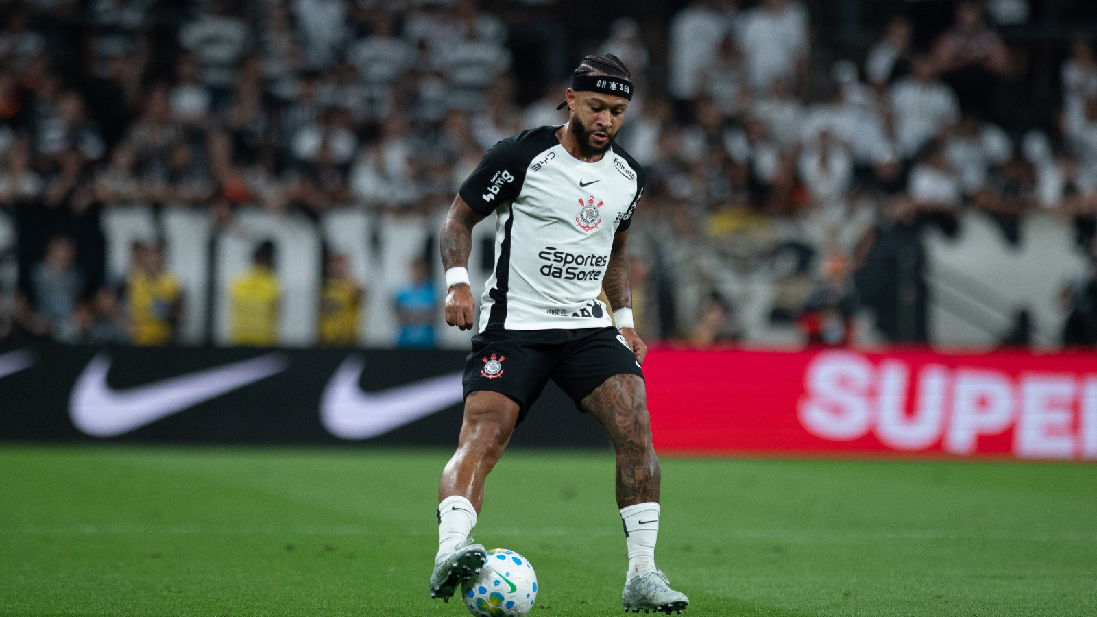 Trabzonspor Darwin Nunez’le Görüşürken Memphis Depay Sürprizi Yaşandı!