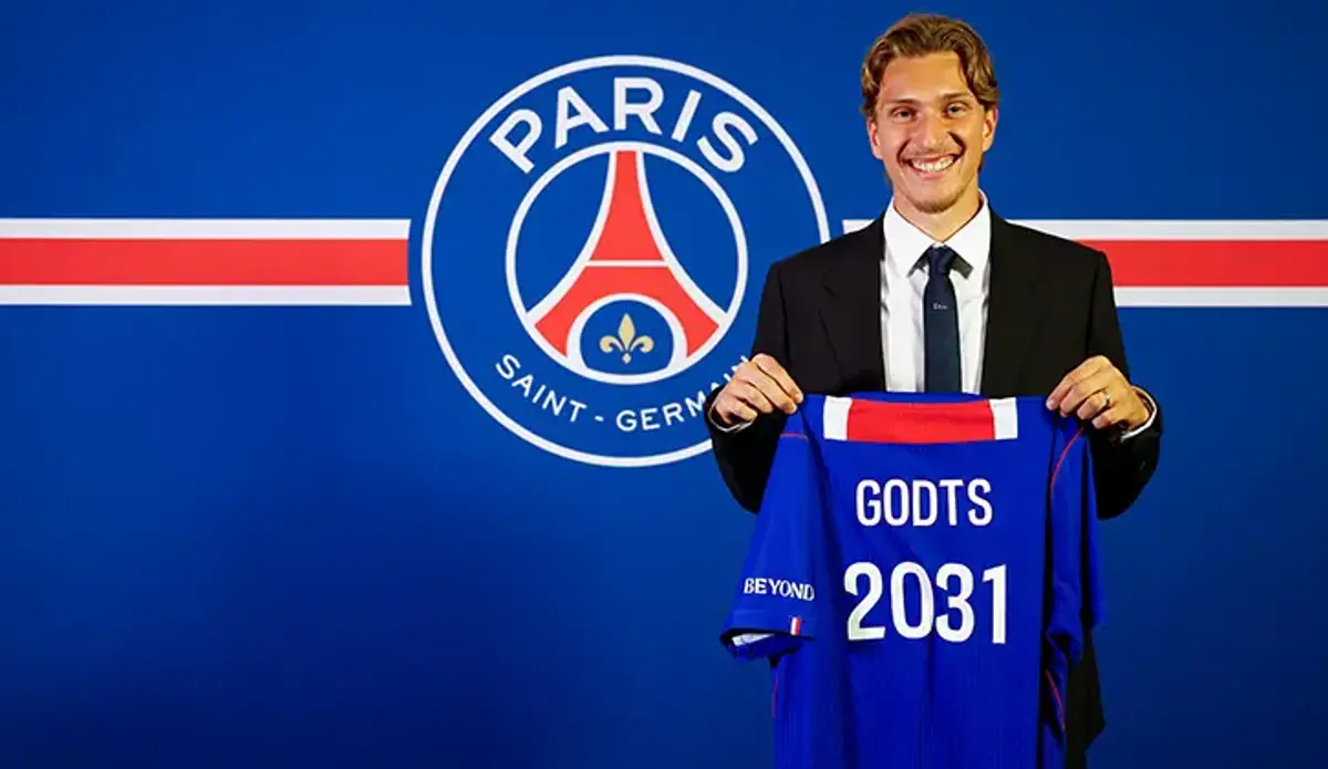 PSG'den bir bomba transfer daha! Ferran Torres'in ardından Mika Godts imzaladı