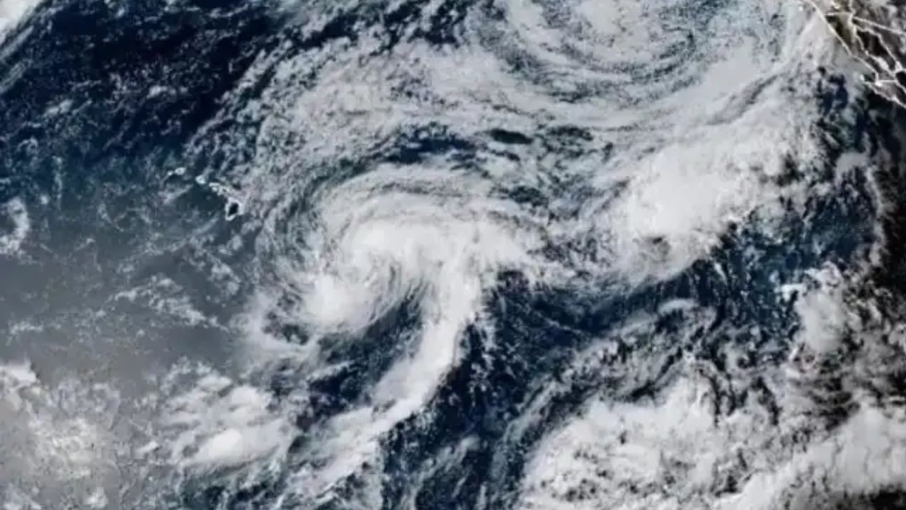 Hawaii'de Lala Kasırgası Alarmı: 60 Binden Fazla Hane Karanlıkta Kaldı!