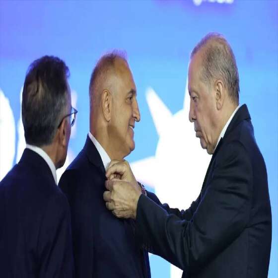 Rozetini Erdoğan takmıştı! AK Parti'ye geçen Ömer Karakaş neden İYİ Parti'den ayrıldığını açıkladı!