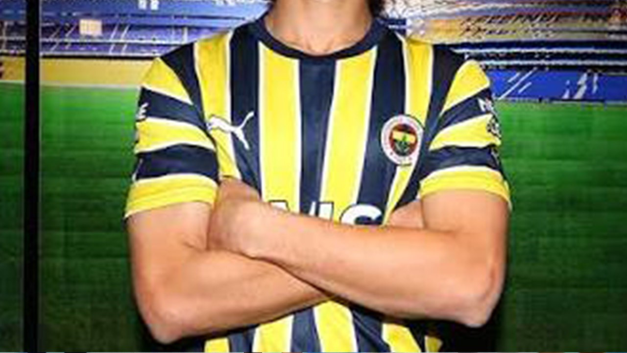 Fenerbahçe'de sürpriz ayrılık! 5 takım birden devreye girdi!