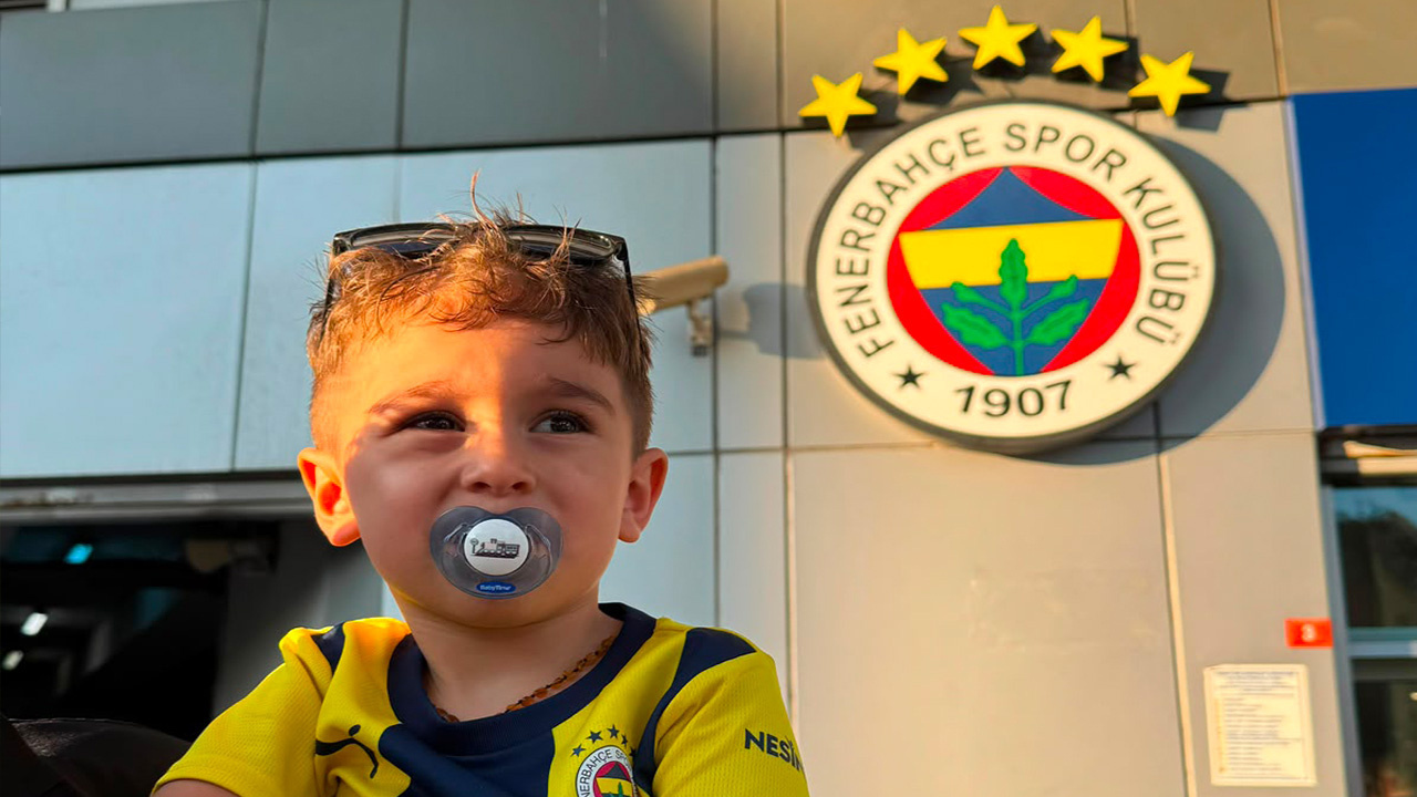 Forması Çıkartılmak İstenen Minik Taraftar Aziz Yıldırım’la Buluştu!