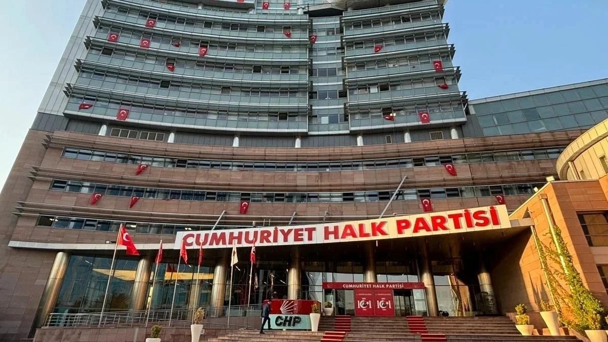 Tutuklu Kuşadası Belediye Başkanı Ömer Günel CHP’den İstifa Etti!
